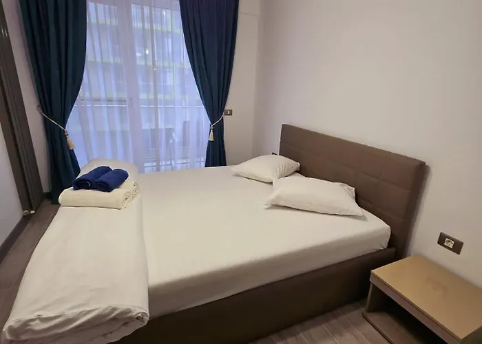 Seaview Family Pool & Mamaia Nord Apartment *