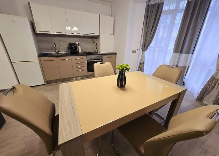 Apartment Seaview Family Pool & Mamaia Nord