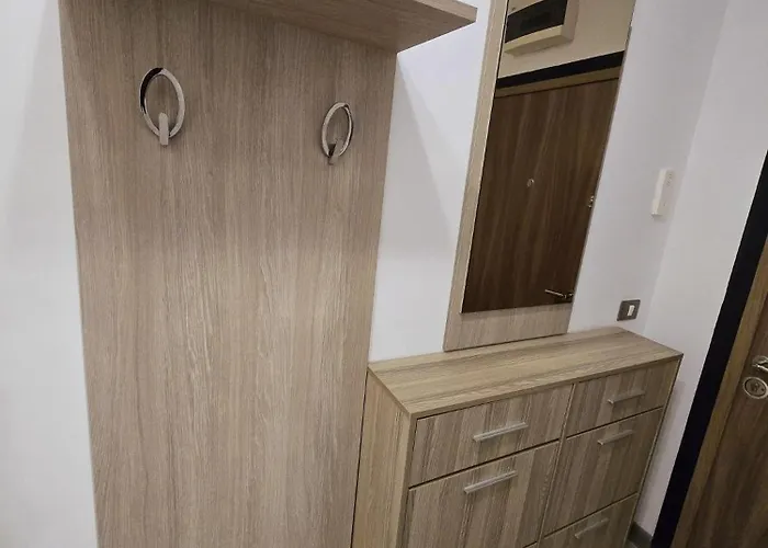 Seaview Family Pool & Mamaia Nord Apartment *