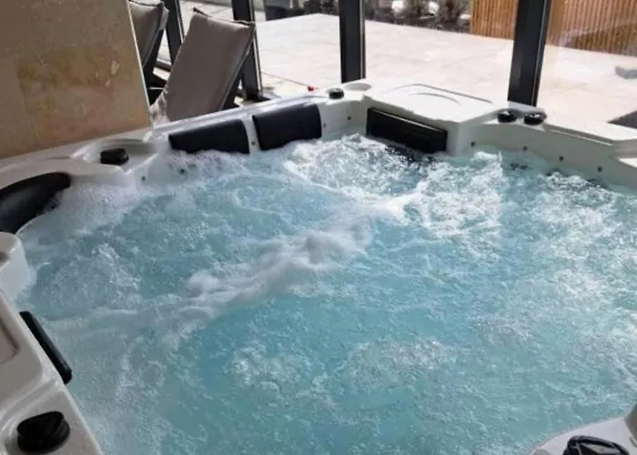 Seaview Family Pool & Mamaia Nord *